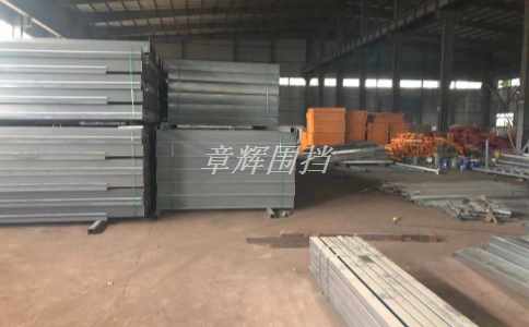 簡易圍擋在城市工程建設中的使用壽命應該如何管理?(城市工程中簡易圍擋的使用壽命控制與評估方法) 簡易圍擋在城市工程建設中的使用壽命應該如何管理?(城市工程中簡易圍擋的使用壽命控制與評估方法)