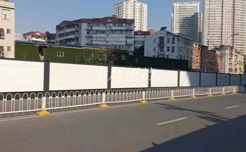 簡易圍擋是否適合用于養蜂場或蠶室的隔離？（養蜂場和蠶室中簡易圍擋的使用效果評估）